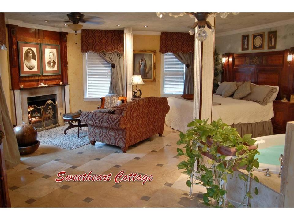 Lockheart Gables Romantic Bed And Breakfast 沃思堡 外观 照片